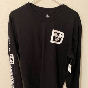 NWT Disney black long-sleeved shirt, size medium